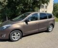 Коричневий Рено Сценік II, об'ємом двигуна 1.5 л та пробігом 236 тис. км за 8706 $, фото 1 на Automoto.ua
