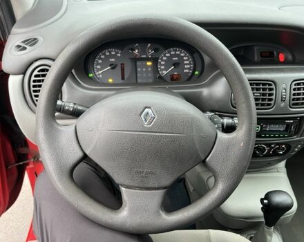 Красный Рено Сценик II, объемом двигателя 1.9 л и пробегом 218 тыс. км за 2555 $, фото 4 на Automoto.ua