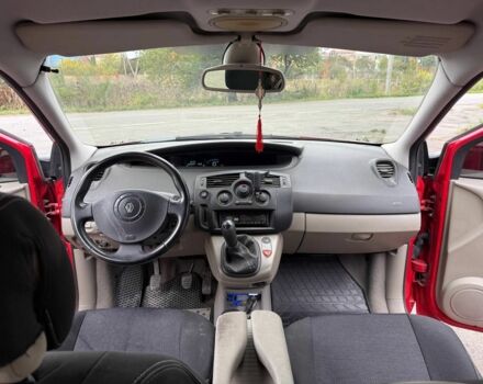 Рено Сценик II 2004 в Виннице на Automoto.ua Красный Рено Сценик II, объемом двигателя 1.6 л и пробегом 294 тыс. км за 4200 $, фото 5 на Automoto.ua