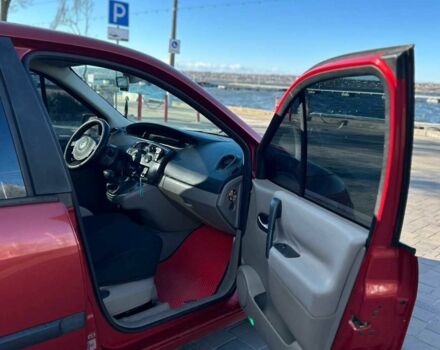 Красный Рено Сценик II, объемом двигателя 1.6 л и пробегом 218 тыс. км за 5699 $, фото 14 на Automoto.ua