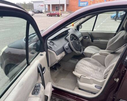 Красный Рено Сценик II, объемом двигателя 1.5 л и пробегом 292 тыс. км за 3200 $, фото 1 на Automoto.ua