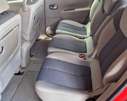 Красный Рено Сценик II, объемом двигателя 1.6 л и пробегом 205 тыс. км за 4700 $, фото 15 на Automoto.ua