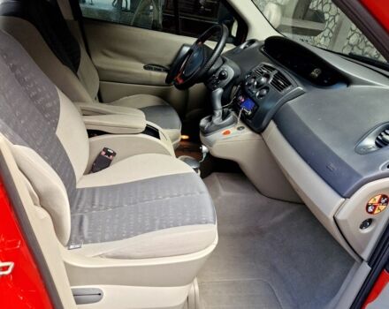 Красный Рено Сценик II, объемом двигателя 1.6 л и пробегом 205 тыс. км за 4700 $, фото 20 на Automoto.ua