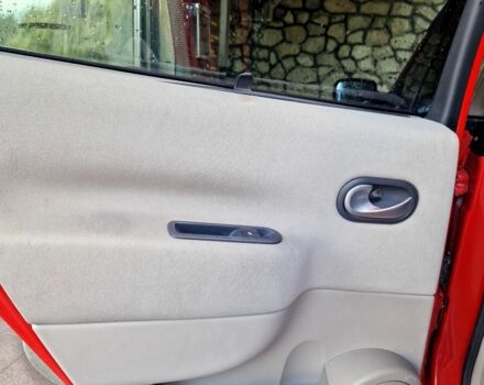 Красный Рено Сценик II, объемом двигателя 1.6 л и пробегом 205 тыс. км за 4700 $, фото 21 на Automoto.ua