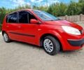 Красный Рено Сценик II, объемом двигателя 1.6 л и пробегом 205 тыс. км за 4700 $, фото 5 на Automoto.ua