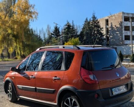 Красный Рено Сценик II, объемом двигателя 1.6 л и пробегом 143 тыс. км за 5800 $, фото 2 на Automoto.ua