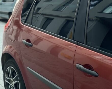 Красный Рено Сценик II, объемом двигателя 1.5 л и пробегом 241 тыс. км за 4279 $, фото 6 на Automoto.ua