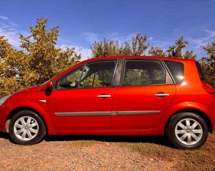 Красный Рено Сценик II, объемом двигателя 1.6 л и пробегом 170 тыс. км за 5200 $, фото 7 на Automoto.ua