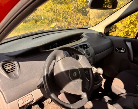 Красный Рено Сценик II, объемом двигателя 1.6 л и пробегом 170 тыс. км за 5200 $, фото 1 на Automoto.ua