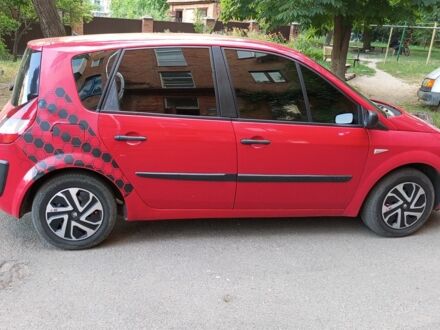 Рено Сценик II 2004 в Александрие на Automoto.ua Красный Рено Сценик II, объемом двигателя 1.6 л и пробегом 130 тыс. км за 4500 $, фото 1 на Automoto.ua