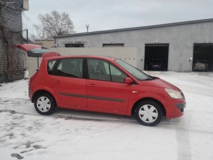 Красный Рено Сценик II, объемом двигателя 1.6 л и пробегом 220 тыс. км за 5800 $, фото 1 на Automoto.ua