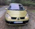 Желтый Рено Сценик II, объемом двигателя 1.6 л и пробегом 270 тыс. км за 3900 $, фото 2 на Automoto.ua