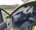 Желтый Рено Сценик II, объемом двигателя 1.6 л и пробегом 270 тыс. км за 3900 $, фото 5 на Automoto.ua