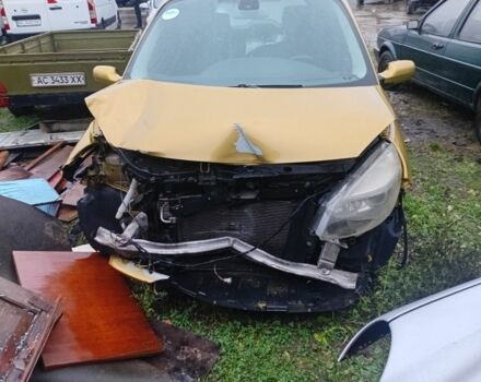 Жовтий Рено Сценік II, об'ємом двигуна 1.6 л та пробігом 270 тис. км за 2000 $, фото 3 на Automoto.ua