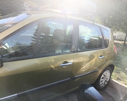 Желтый Рено Сценик II, объемом двигателя 2 л и пробегом 240 тыс. км за 4500 $, фото 1 на Automoto.ua