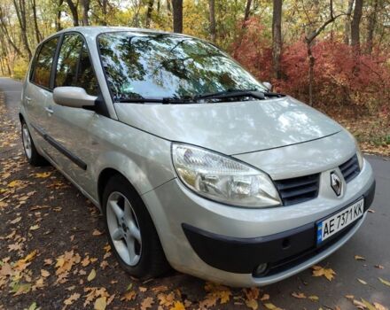 Серый Рено Сценик II, объемом двигателя 1.6 л и пробегом 250 тыс. км за 4600 $, фото 2 на Automoto.ua