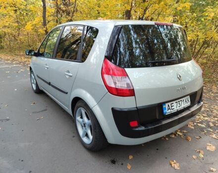 Серый Рено Сценик II, объемом двигателя 1.6 л и пробегом 250 тыс. км за 4600 $, фото 4 на Automoto.ua