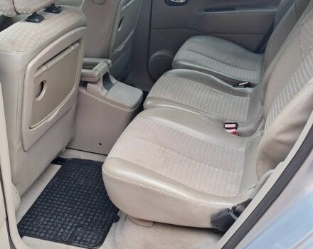 Серый Рено Сценик II, объемом двигателя 1.9 л и пробегом 315 тыс. км за 3900 $, фото 9 на Automoto.ua