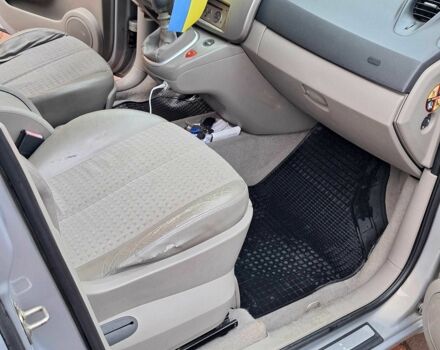 Серый Рено Сценик II, объемом двигателя 1.9 л и пробегом 315 тыс. км за 3900 $, фото 12 на Automoto.ua