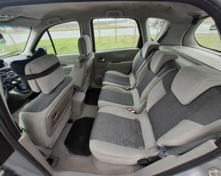 Сірий Рено Сценік II, об'ємом двигуна 1.5 л та пробігом 220 тис. км за 3200 $, фото 6 на Automoto.ua