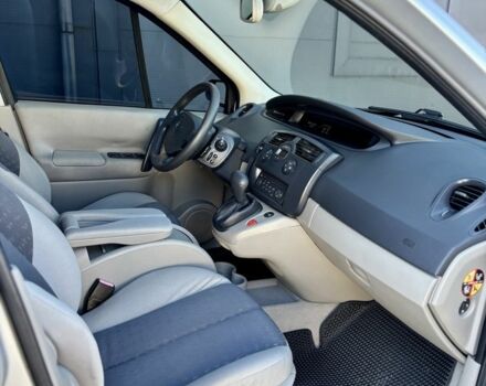 Серый Рено Сценик II, объемом двигателя 1.6 л и пробегом 230 тыс. км за 4750 $, фото 8 на Automoto.ua