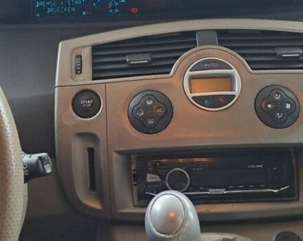 Серый Рено Сценик II, объемом двигателя 1.6 л и пробегом 210 тыс. км за 4200 $, фото 5 на Automoto.ua