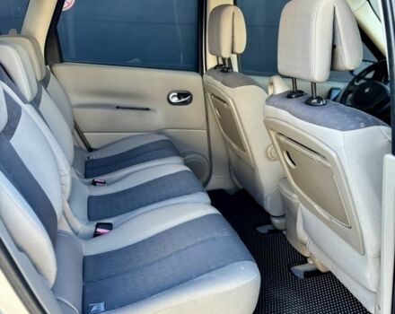 Серый Рено Сценик II, объемом двигателя 1.6 л и пробегом 230 тыс. км за 4750 $, фото 11 на Automoto.ua