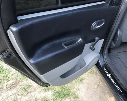 Рено Сценік II 2006 у Житомирі на Automoto.ua Сірий Рено Сценік II, об'ємом двигуна 1.5 л та пробігом 345 тис. км за 4300 $, фото 10 на Automoto.ua