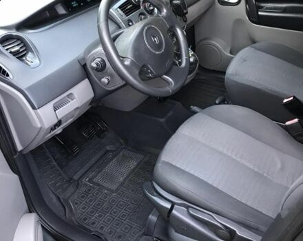 Рено Сценік II 2006 у Житомирі на Automoto.ua Сірий Рено Сценік II, об'ємом двигуна 1.5 л та пробігом 345 тис. км за 4300 $, фото 8 на Automoto.ua