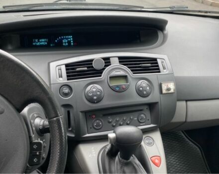 Сірий Рено Сценік II, об'ємом двигуна 1.6 л та пробігом 101 тис. км за 6700 $, фото 4 на Automoto.ua