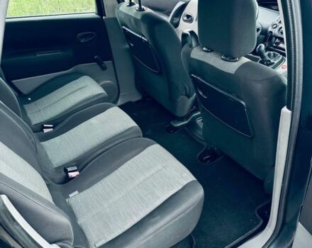 Серый Рено Сценик II, объемом двигателя 1.5 л и пробегом 211 тыс. км за 4600 $, фото 2 на Automoto.ua