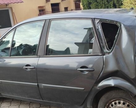 Серый Рено Сценик II, объемом двигателя 2 л и пробегом 418 тыс. км за 1600 $, фото 3 на Automoto.ua