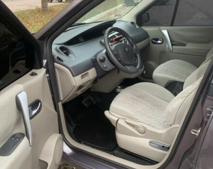 Сірий Рено Сценік II, об'ємом двигуна 1.6 л та пробігом 210 тис. км за 5300 $, фото 7 на Automoto.ua