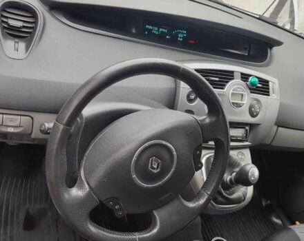 Серый Рено Сценик II, объемом двигателя 1.5 л и пробегом 250 тыс. км за 5200 $, фото 8 на Automoto.ua