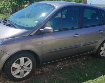 Серый Рено Сценик II, объемом двигателя 1.6 л и пробегом 202 тыс. км за 5000 $, фото 1 на Automoto.ua