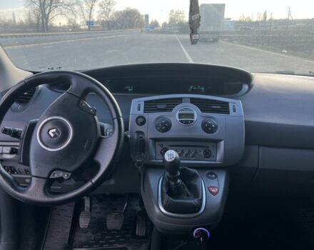 Серый Рено Сценик II, объемом двигателя 1.5 л и пробегом 290 тыс. км за 5100 $, фото 6 на Automoto.ua