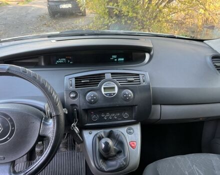 Серый Рено Сценик II, объемом двигателя 1.9 л и пробегом 250 тыс. км за 1600 $, фото 6 на Automoto.ua