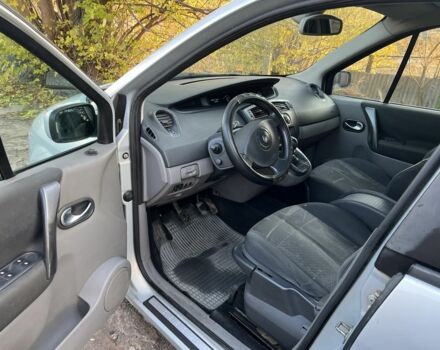 Серый Рено Сценик II, объемом двигателя 1.9 л и пробегом 250 тыс. км за 1600 $, фото 4 на Automoto.ua