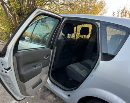 Серый Рено Сценик II, объемом двигателя 1.9 л и пробегом 250 тыс. км за 1600 $, фото 5 на Automoto.ua