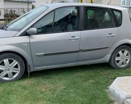 Серый Рено Сценик II, объемом двигателя 1.5 л и пробегом 300 тыс. км за 3300 $, фото 3 на Automoto.ua