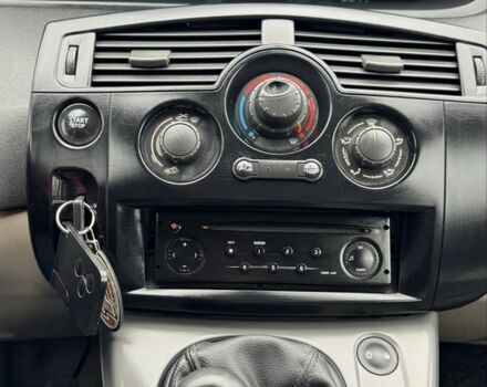 Сірий Рено Сценік II, об'ємом двигуна 1.6 л та пробігом 248 тис. км за 4999 $, фото 13 на Automoto.ua