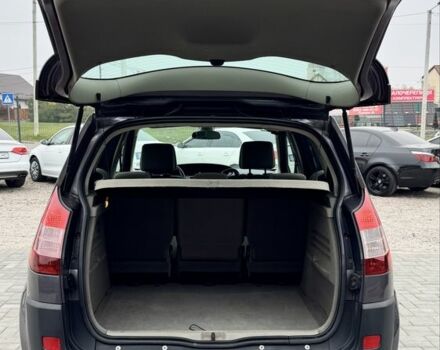 Сірий Рено Сценік II, об'ємом двигуна 1.6 л та пробігом 248 тис. км за 4999 $, фото 5 на Automoto.ua