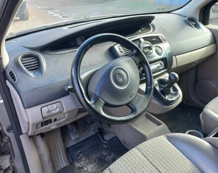 Серый Рено Сценик II, объемом двигателя 1.9 л и пробегом 295 тыс. км за 2700 $, фото 2 на Automoto.ua