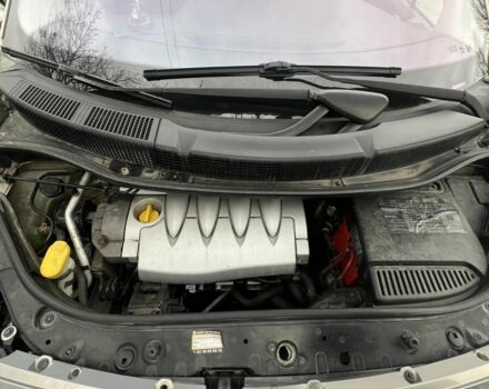 Серый Рено Сценик II, объемом двигателя 1.6 л и пробегом 173 тыс. км за 4800 $, фото 4 на Automoto.ua