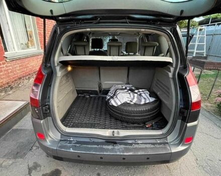 Рено Сценік II 2004 у Полтаві на Automoto.ua Сірий Рено Сценік II, об'ємом двигуна 1.6 л та пробігом 291 тис. км за 5000 $, фото 3 на Automoto.ua