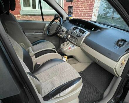 Рено Сценік II 2004 у Полтаві на Automoto.ua Сірий Рено Сценік II, об'ємом двигуна 1.6 л та пробігом 291 тис. км за 5000 $, фото 5 на Automoto.ua