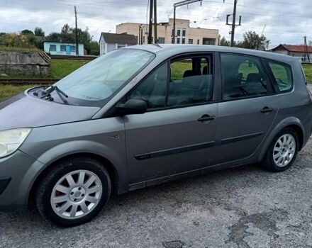 Серый Рено Сценик II, объемом двигателя 1.5 л и пробегом 370 тыс. км за 3350 $, фото 1 на Automoto.ua