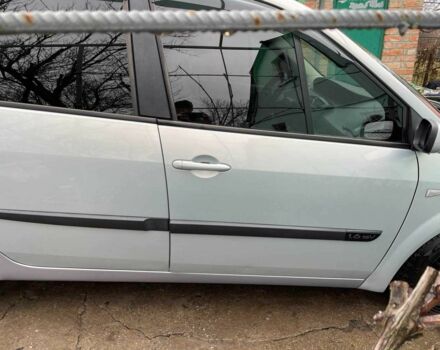 Серый Рено Сценик II, объемом двигателя 1.6 л и пробегом 230 тыс. км за 4800 $, фото 3 на Automoto.ua