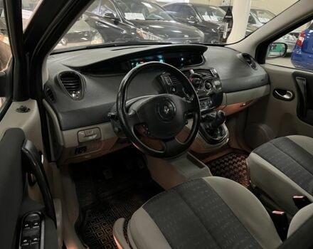 Серый Рено Сценик II, объемом двигателя 1.6 л и пробегом 183 тыс. км за 5200 $, фото 10 на Automoto.ua