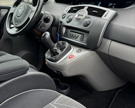 Сірий Рено Сценік II, об'ємом двигуна 1.6 л та пробігом 122 тис. км за 5400 $, фото 17 на Automoto.ua